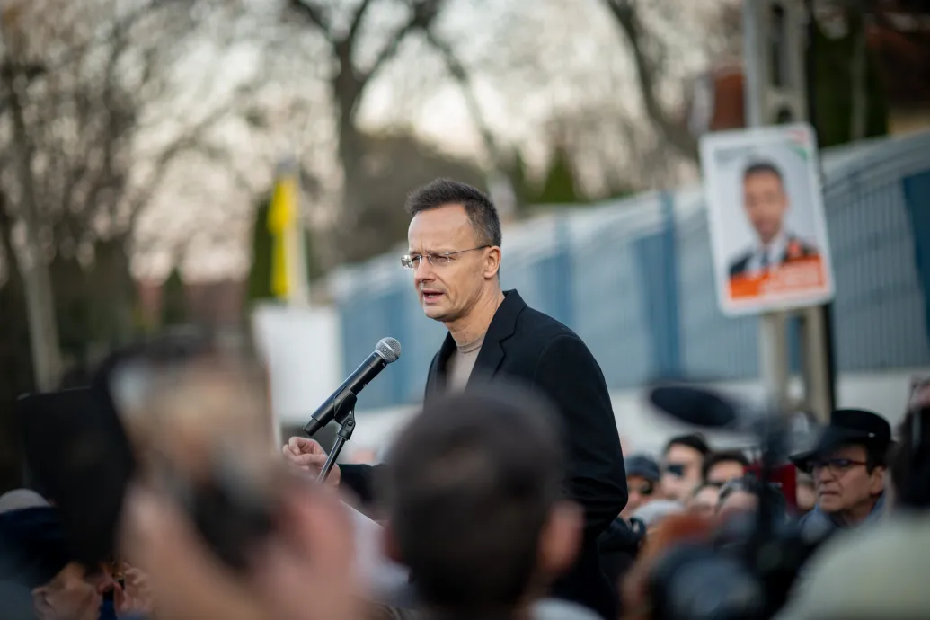 Washington Post: Szijjártó segítséget ajánlott Iránnak a Hezbollah csipogóinak felrobbantása után