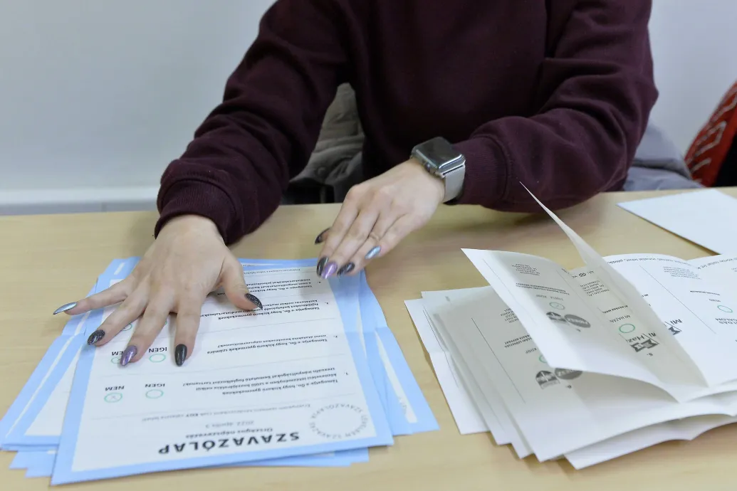 Csütörtökön 16 óráig léphetnek vissza az egyéni képviselőjelöltek