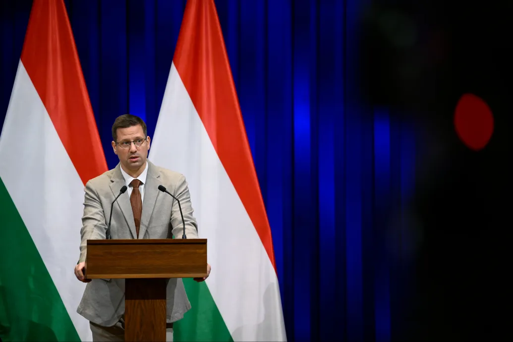 A választás előtti utolsó kormányinfóját tartja Gulyás Gergely
