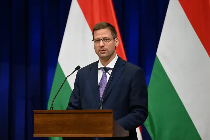 Gulyás: Szijjártó lehallgatásával kapcsolatban forró nyomon vannak a hatóságok