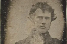 Még alig találták fel a fényképezést, máris megszületett a világ első szelfije