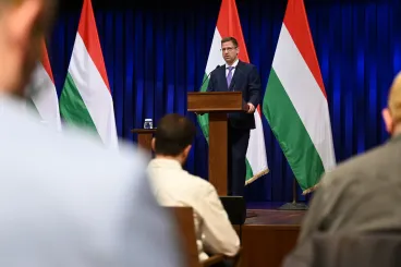 Zsinórban a harmadik kormányinfón sem kérdezhetett a Telex