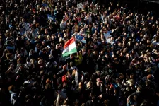 Tisza Party 13 points ahead of Fidesz among decided voters, IDEA survey finds