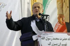 Az iráni elnök szerint Irán keze marad a ravaszon