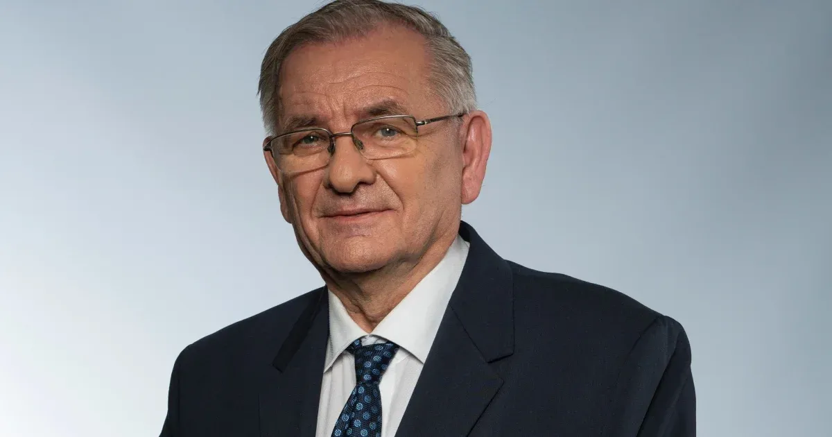 Lezsák Sándor bejelentette, hogy elhunyt-e.