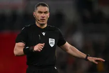 Kovács István és csapata ismét tagja a foci-vb játékvezetői keretének