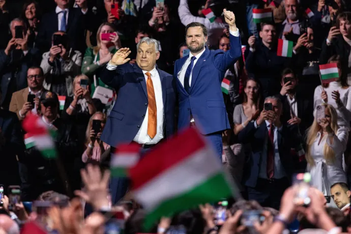 Orbán Viktor miniszterelnök és J. D. Vance amerikai alelnök az MTK Sportparkban rendezett nagygyűlésen 2026. április 7-én – Fotó: Bődey János / Telex