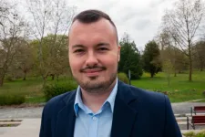 Egy újabb DK-s jelölt kérte, hogy ne rá, hanem a legesélyesebb ellenzékire szavazzanak