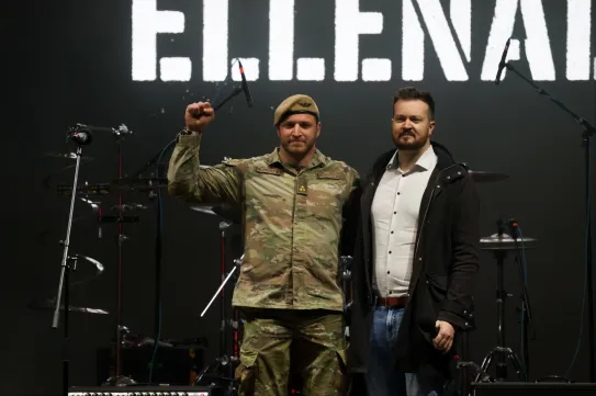 A becsület nem üres szó, hanem azt jelenti, hogy kiállunk az igazság mellett, akkor is, amikor nehéz