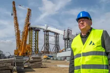 Még sokkal drágább lesz a mohácsi híd, hacsak meg nem fékezi az új kormány