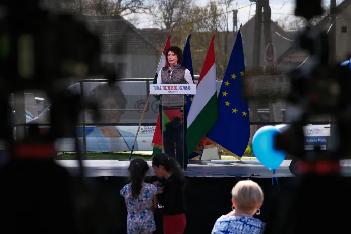 Légvár, csúszda, pókember és töltött káposzta – majálishangulatban zárta kampányát a DK Versenden