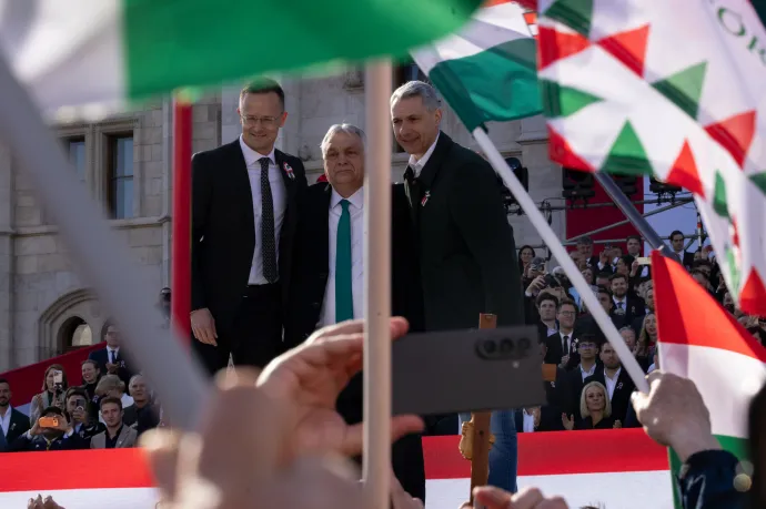 A lengyel hírszerzés volt vezetője szerint nevén kell nevezni a dolgokat, Orbán és Szijjártó orosz ügynökök