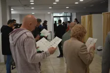 Csíkszeredában már 140 000-en adták le a levélszavazatukat, és közel 2700 átjelentkezőt várnak még