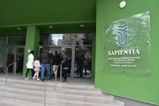 „Rendszerváltást várunk” – tiszás szavazók is megjelentek a csíkszeredai voksoláson
