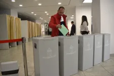 Több mint 293 ezer levélszavazat érkezett be a magyar választásra, közülük több mint 100 ezer Romániából