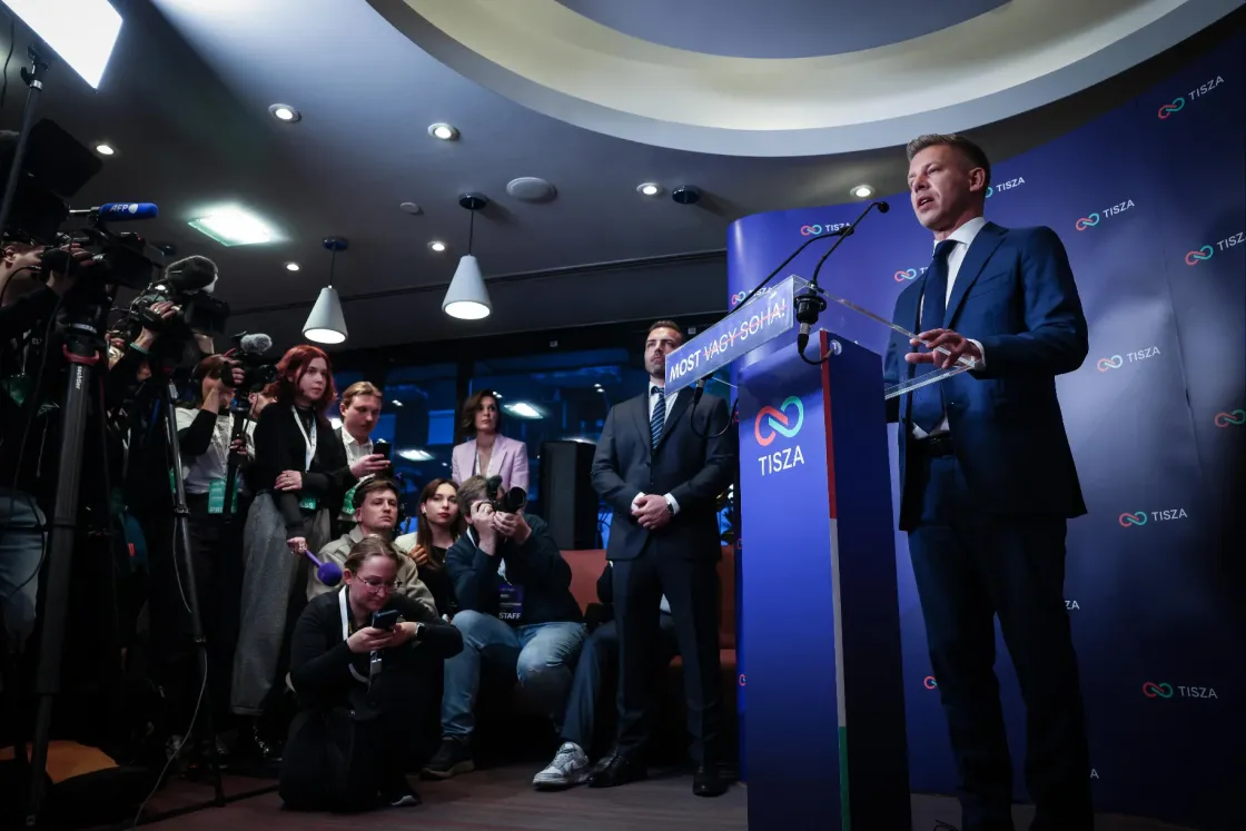 Kétharmad fölött áll a Tisza, Orbán Viktor gratulált, Dobrev Klára lemondott