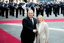 Giorgia Meloni jó munkát kívánt Magyar Péternek, és megköszönte Orbánnak az együttműködést