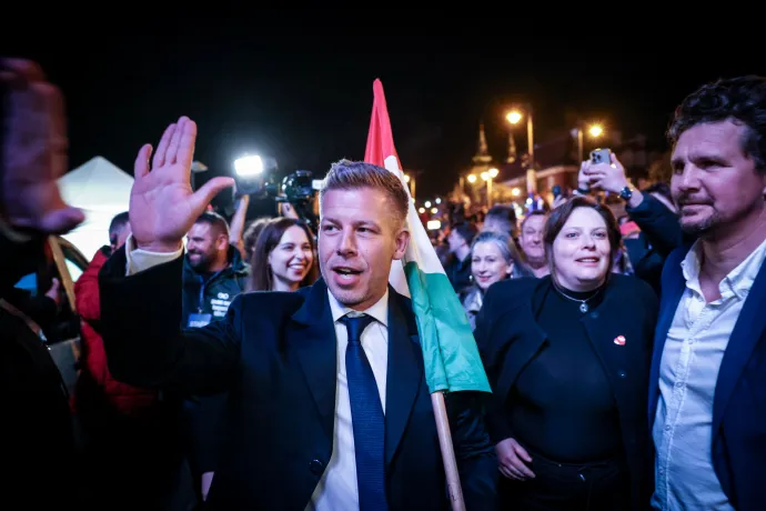 Magyar Péter a Tisza Párt eredményváró rendezvényén a budapesti Batthyány téren 2026. április 12-én – Fotó: Huszti István / Telex