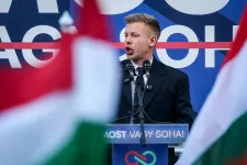 Befigyelt a forint 365 alá, az orosz–ukrán háború kitörése óta nem volt ilyen erős