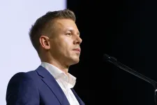 Magyar Péter: Orbán Viktor nem lehet többet Magyarország miniszterelnöke – élőben a nemzetközi sajtótájékoztató
