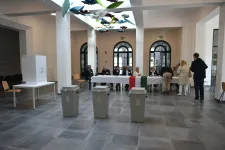 EBESZ: szabad volt a választás Magyarországon, de a pártok egyenlőtlen feltételekkel indultak