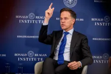 Zelenszkij az ukrán légvédelem megerősítéséről tárgyalt a NATO főtitkárával