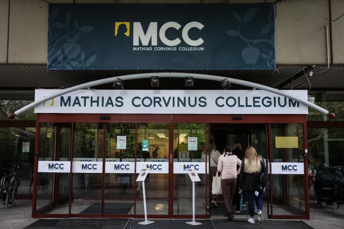 Mindenki vegye fel a telefont, ha csörög, végezzétek a munkát, üzente az MCC-seknek a főigazgatójuk