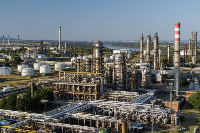 A Dunai finomító Százhalombattán – Fotó: Mol