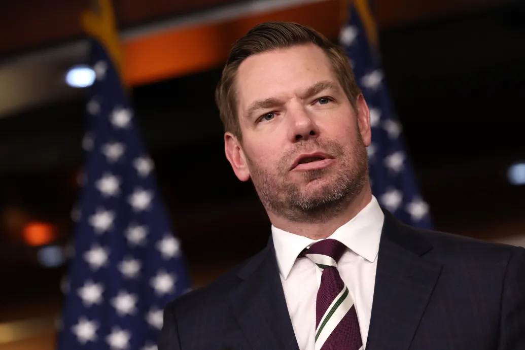 Lemondott a demokraták kaliforniai kormányzójelöltje, akit azzal vádoltak meg, hogy elkábított nőket, majd zaklatta őket