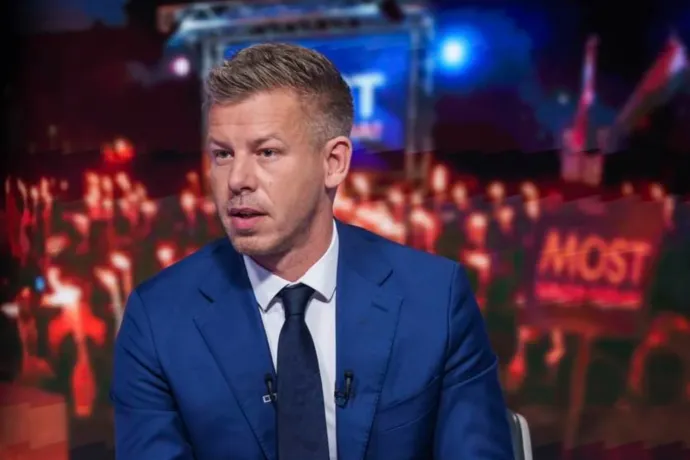Magyar Péter másfél év után tért vissza a közmédiába: Bezárjuk a hazugsággyárat!