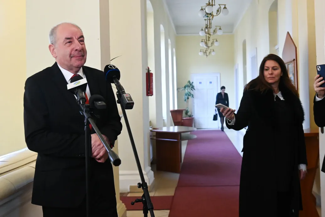 Volt kommunikációs igazgatója szerint Sulyok Tamás nem fog lemondani