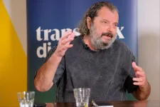 Az RMDSZ volt szenátora szerint Kelemen Hunornak azért kellene lemondania, mert a Fidesz szócsövévé vált