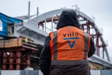 Szexjátékokat vásárolt a Mészároshoz köthető V-Híd költségére a cég egyik dolgozója