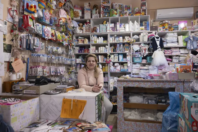 Anikó, a fegyverneki Tisza Sziget egyik alapítója – Fotó: Hevesi-Szabó Lujza / Telex