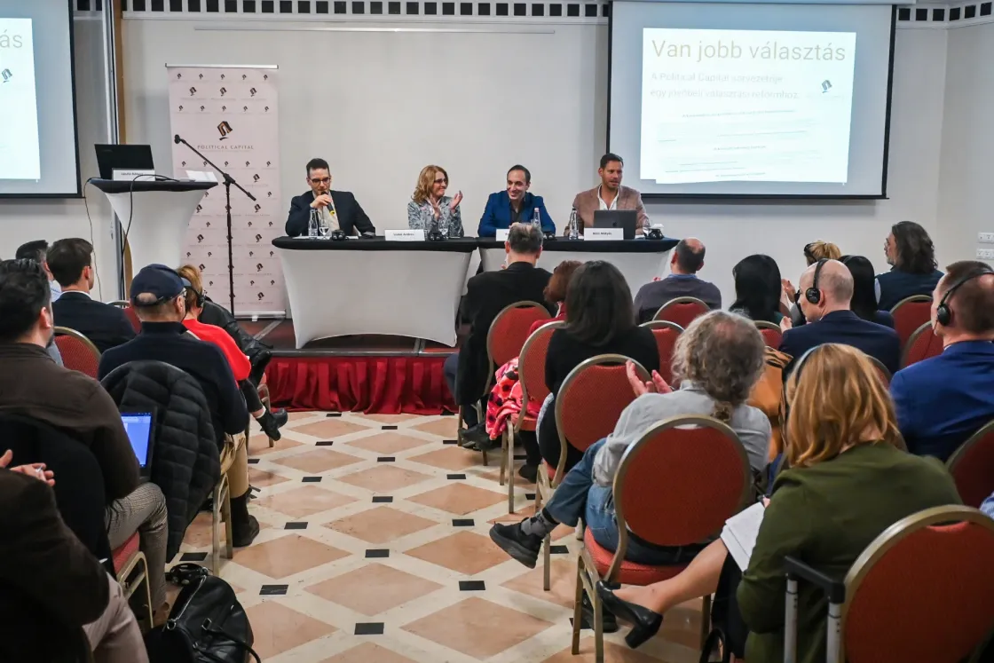 „A magyar társadalom nagy többsége jól rezonál arra, hogy Sulyok Tamás távozzon a hivatalából”