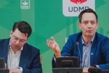 Csoma Botond a Transtelexen megjelenő kritikára a Facebook-oldalán válaszolt, nekimentek a kommentelők