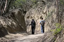 Hahó, vége a választásnak, ideje lenyugodni! Irány a Szekszárdi-dombság!