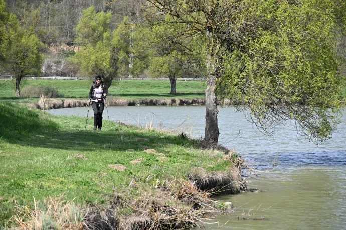 Mórágyi vasútállomás, Szálkai-víztározó – Fotó: Tenczer Gábor / Telex