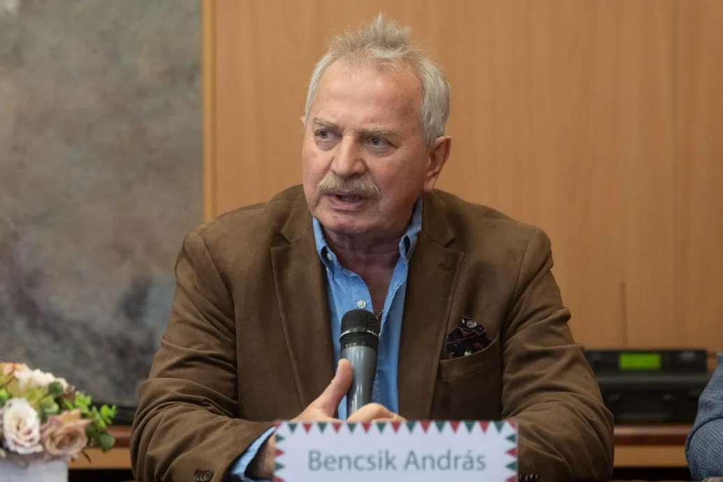 Bencsik András: Orbán Viktort az orránál fogva vezették a jobboldali közvélemény-kutatók