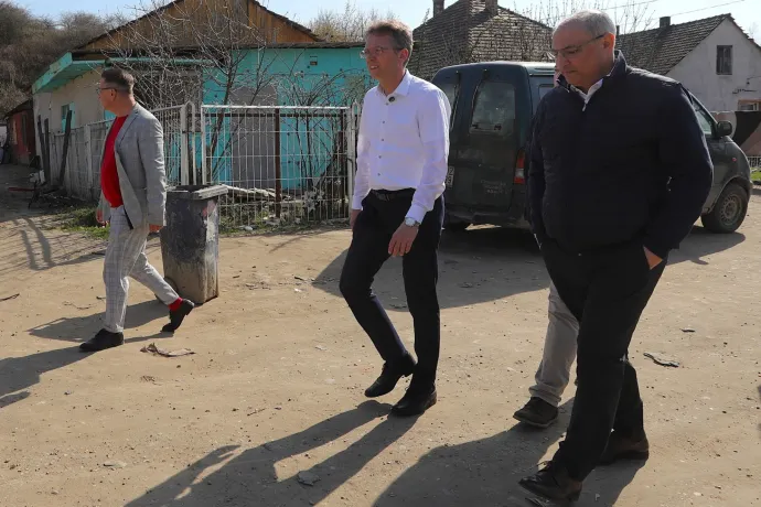 444: A választás előtt tízmilliós támogatásokat kapott az egyesület, amelyik Penny-kártyákat osztogatott a Fideszre szavazóknak Kerepesen