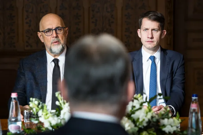 Épp csak hazamentek a határon túli szervezetek elnökei Orbán mellől, már jöhetnek is vissza Magyarhoz