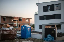 Egy lakásból négy, egy házból kettő: milliós bírságokat hozhat a magyaros ingatlanmatek