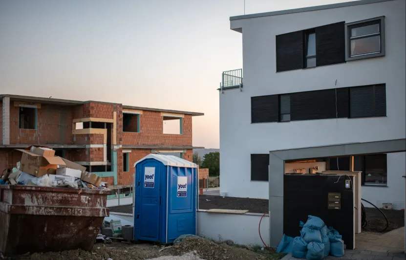 Egy lakásból négy, egy házból kettő: milliós bírságokat hozhat a magyaros ingatlanmatek