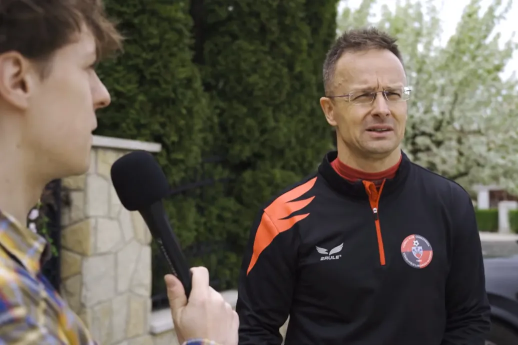 Szijjártó a Telexnek: Csomó országgal szorosabb az együttműködésünk, mint Oroszországgal