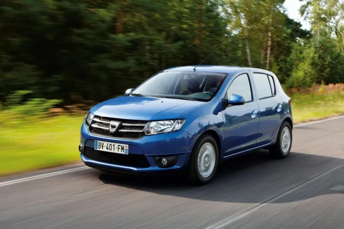 Praktikus, használtan 2 millió forint körül elérhető, de jár némi kockázat a Dacia Sanderóval