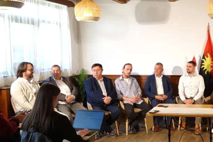 Egyesületet hozott létre az Erdélyi Kossuth Tisza Sziget a Közösségi Párbeszéd Tábor szervezésére