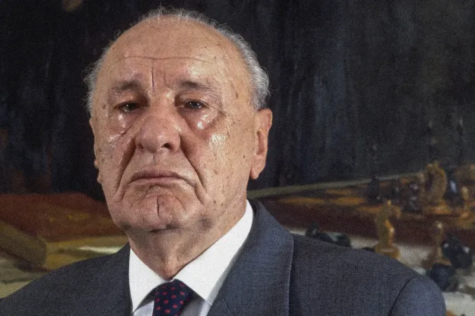 A könnyes szemű Kádár János, a Nobel-békedíjas villanyszerelő, a szív pápája meg a többiek