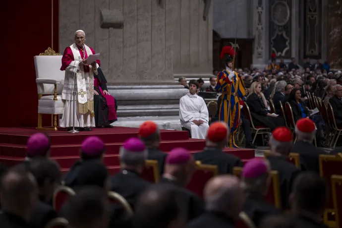 XIV. Leó pápa misét celebrál a Szent Péter-bazilikában 2026. április 11-én, ahol a béke fontosságáról beszélt – Fotó: Antonio Masiello / Getty Images