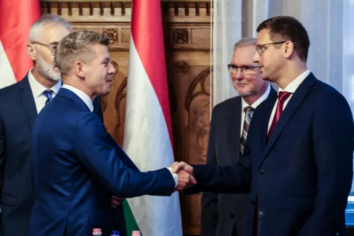 Először találkozott a parlamentben a két egykori barát, Gulyás Gergely és Magyar Péter