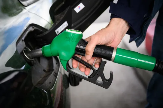 Tovább csökkent az üzemanyag ára, 9 lej alatt is kapható gázolaj